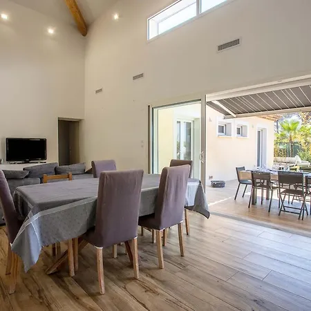 Bjorn Villa *