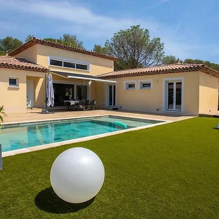 Bjorn Villa *
